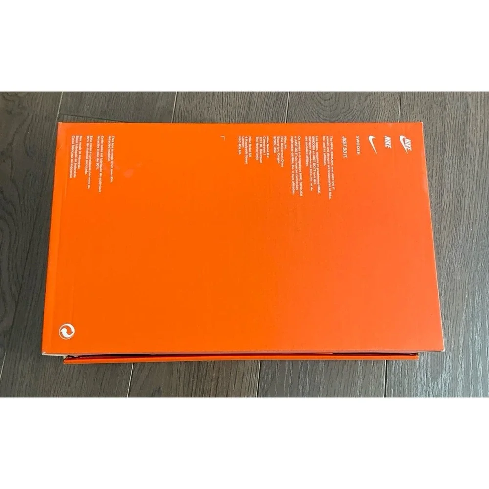 Nike empty‎ shoe box